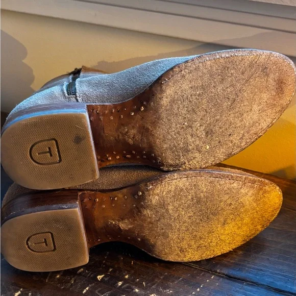 Tecovas Brown Cowboy Boots with Pull-On Design and Rounded Toe - Picture 5 of 6